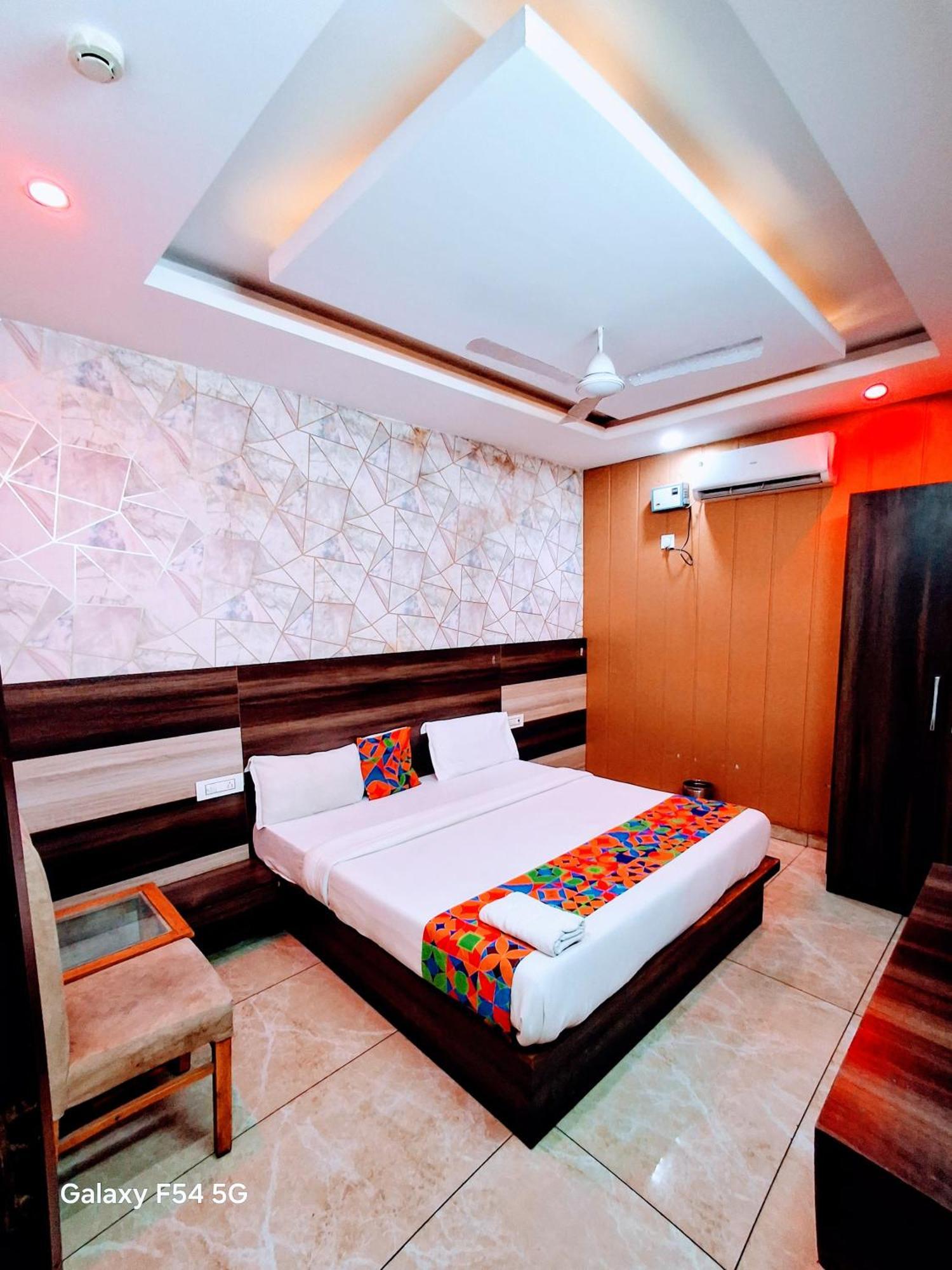 Hotel Welcome Residency Zirakpur Luaran gambar